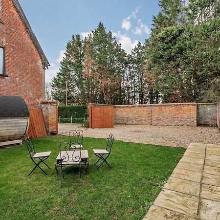 2 Bed Barn Conversion Tibenham Eksteriør bilde