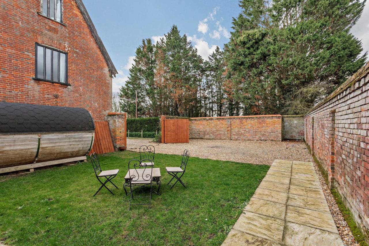 2 Bed Barn Conversion Tibenham Eksteriør bilde